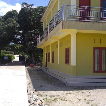 Hotel Anugrah Situngkir 3 Near Creative Hub Pangururan Samosir Redpartner Sinapuran ภายนอก รูปภาพ